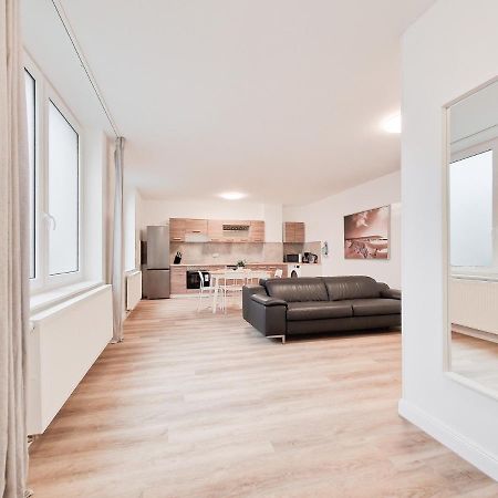 Raj Living - City Apartment With 3 Rooms - 15 Min Messe Dus & 10 Min Old Town Dus Dusseldorf Exterior photo